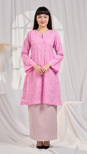 Kurung Riau Rafflesia In Pink
