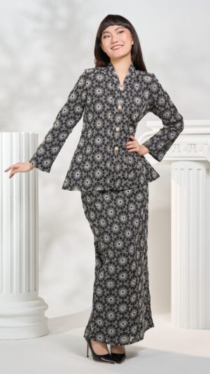 Kebaya Mini Dahlia In Black